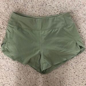 Athleta ‘Run with it’ 3.5” shorts